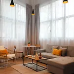 Apartman Monkeys Miraflores Sevilla